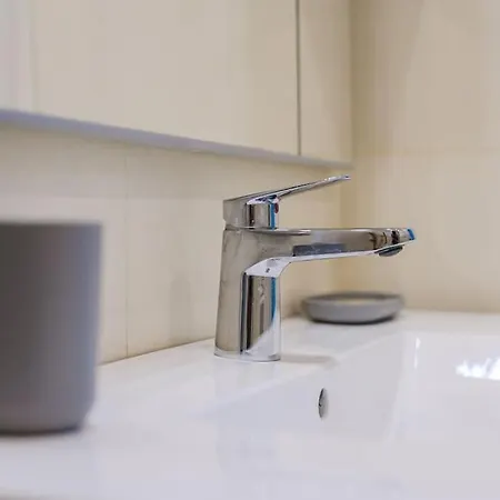 Lovely Nest Near Centre - Groundfloor Apartment