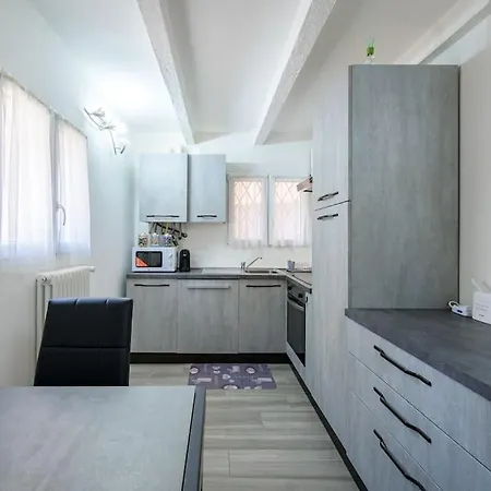 Appartement Lovely Nest Near Centre - Groundfloor *