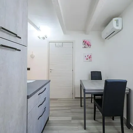 Lovely Nest Near Centre - Groundfloor Modena