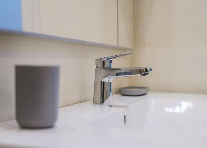 Lovely Nest Near Centre - Groundfloor アパート