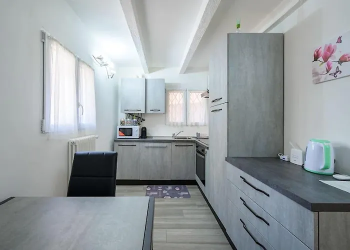 Apartament Lovely Nest Near Centre - Groundfloor *