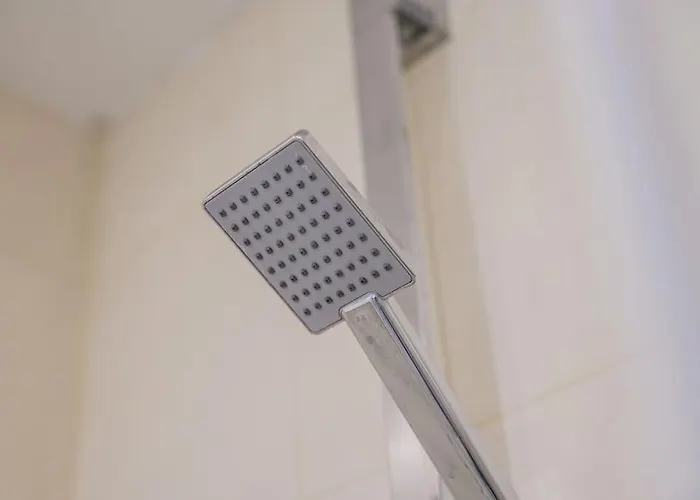 Lovely Nest Near Centre - Groundfloor アパート モデナ